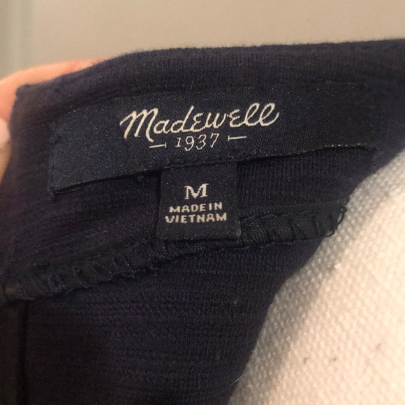 Fit and Flare Sleeveless dress - Picture 4 of 5